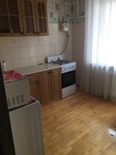 Apartment On Naugorskoye 96