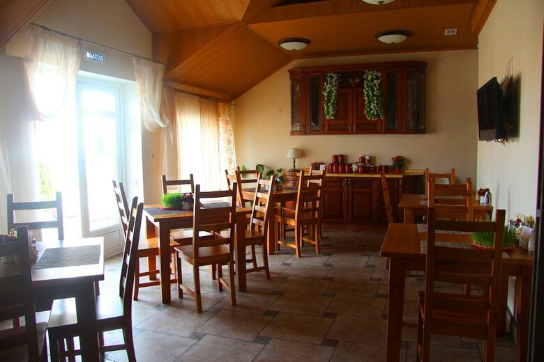 Hostal Nikolin Park Guest House