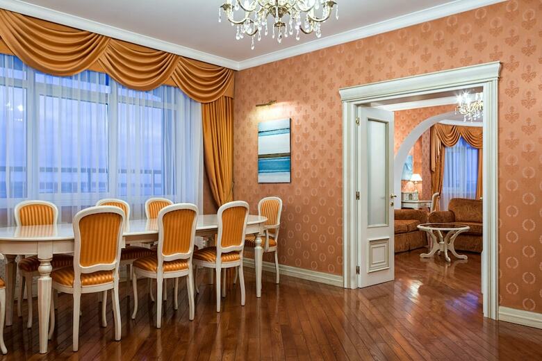 Cosmos Petrozavodsk Hotel