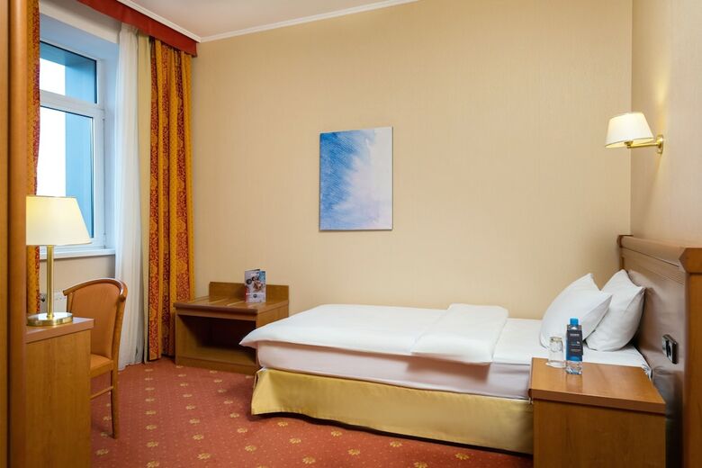 Cosmos Petrozavodsk Hotel