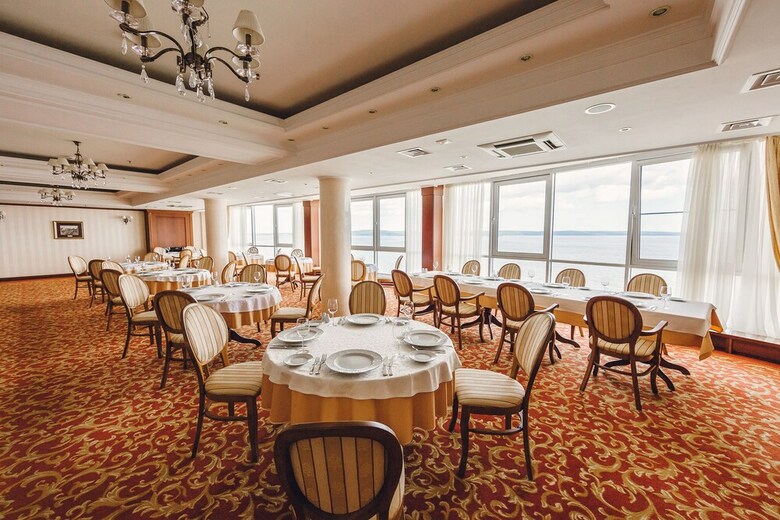 Cosmos Petrozavodsk Hotel