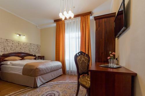 13 Chairs Boutique Hotel