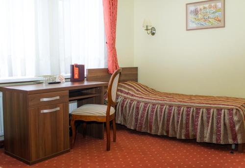 Hotel 903