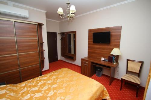 Hotel 903