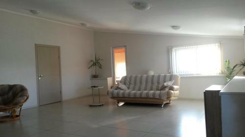 Hostal Guest House On Larkina 18