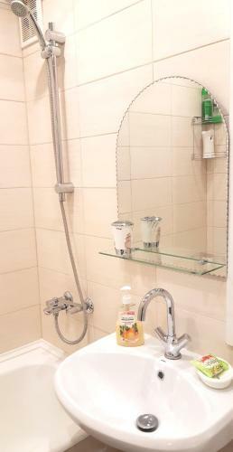 Apartment On Naberezhnoy Velikoy