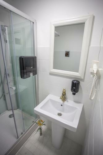 Hotel U Pokrovki Guest House