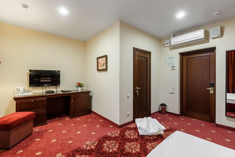 Club Hotel Corona