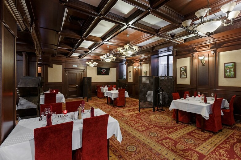 Club Hotel Corona