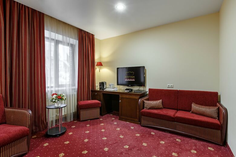 Club Hotel Corona