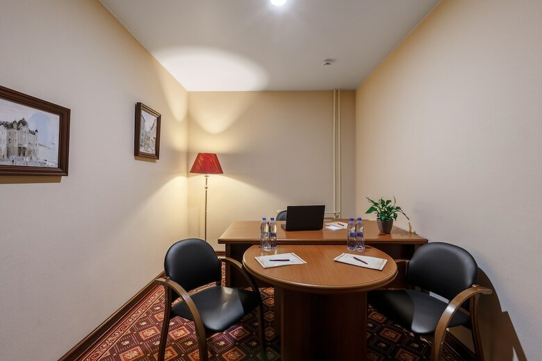 Club Hotel Corona