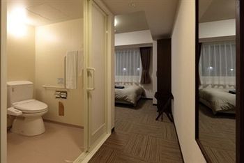 Hotel Route Inn Nagoya Imaike Ekimae