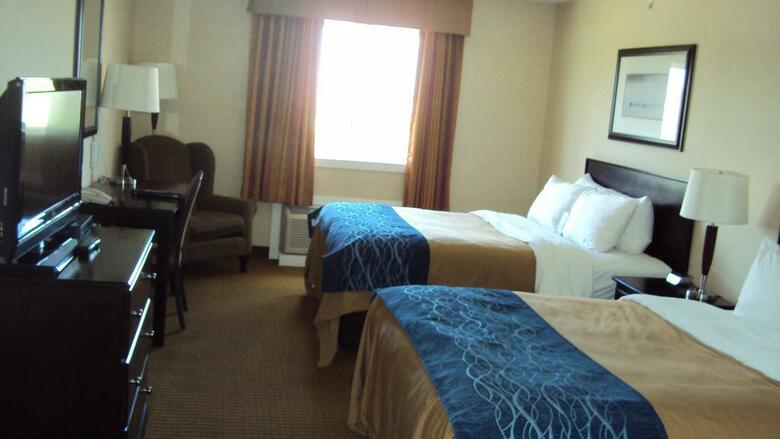 Hotel Comfort Inn & Suites