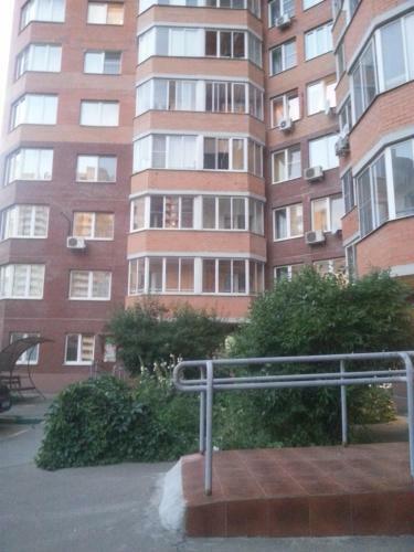 Apartments On Kaluzhskoe Shosse, 1