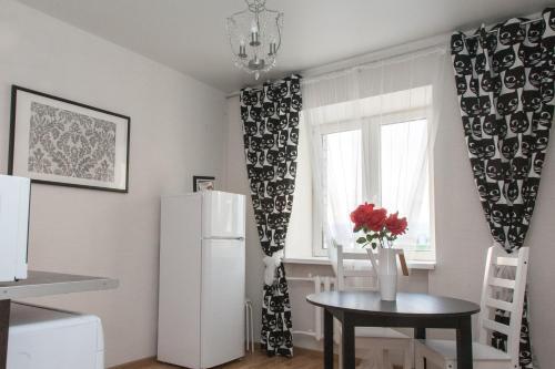 Happy Apartments On Semenova 31