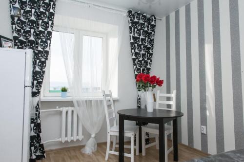 Happy Apartments On Semenova 31
