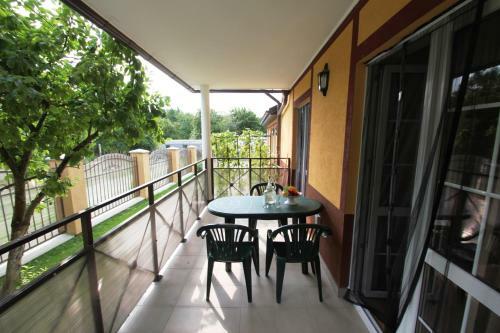 Hostal Dikiy Bereg Apart Hotel