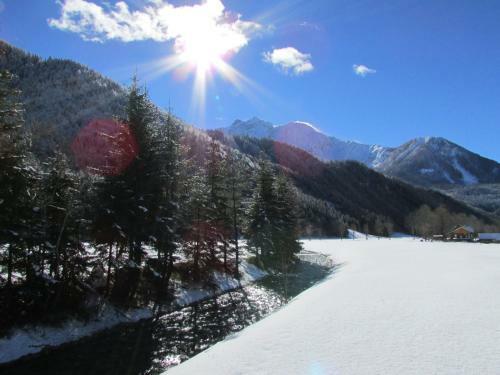 Albergue Cvet Gora - Camping, Glamping And Accomodations
