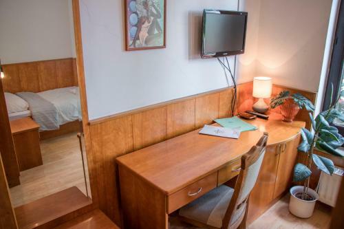 Hostal Guest House Park ?ibert