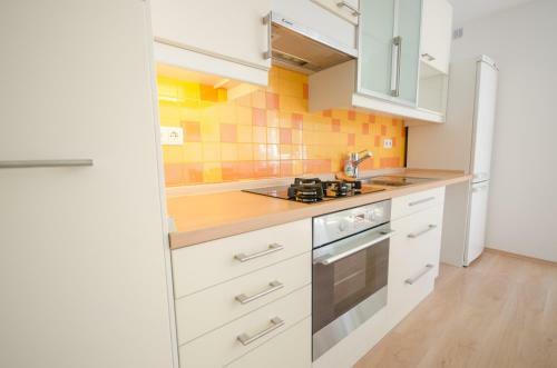 Apartment Near The Train Station