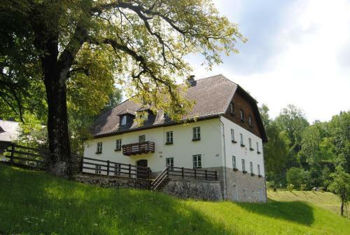 Apartamento Pension "das Tr�gern"