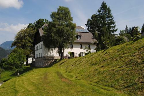 Apartamento Pension "das Tr�gern"