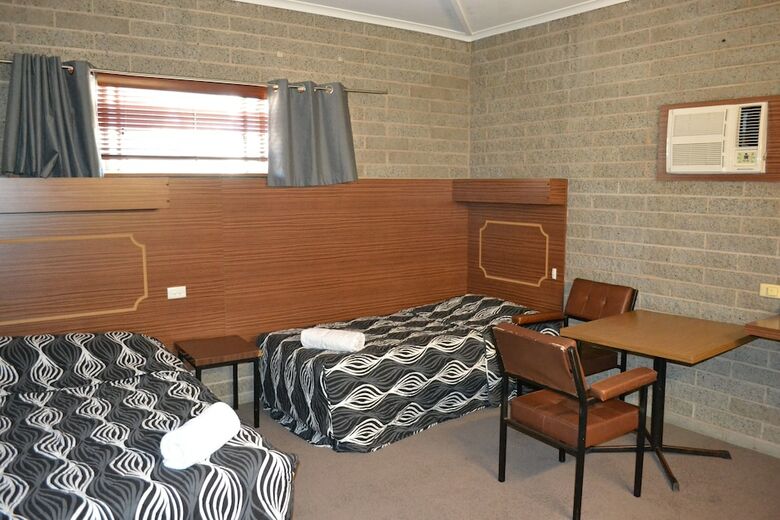 Shamrock Hotel Motel Balranald