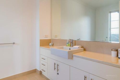 Lahinch Mews - Family Bookings Only