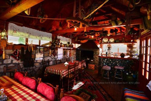 Lodge Guesthouse Sadrvan Ravne
