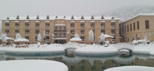 Kaspia Yeddi Gozel Hotel