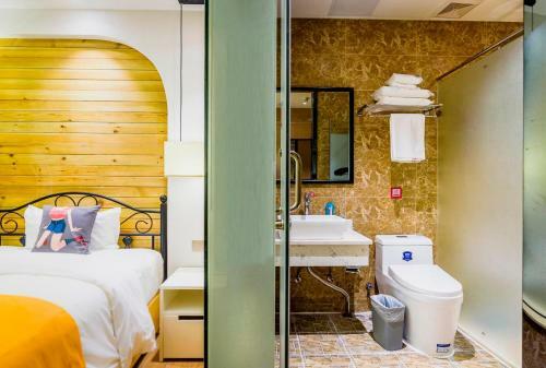 Pai Hotel Yanjiao Tianyang Square