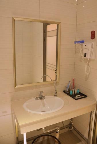 Hotel Elan Guyuan Xiji County