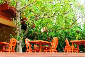 Hotel Cyana Beach Resort
