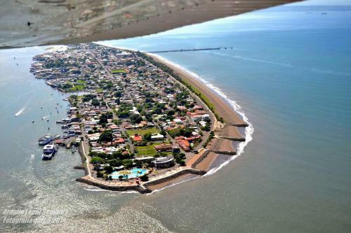 Hostal Cabinas Confort Puntarenas