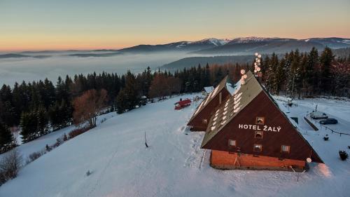 Hotel ?al�