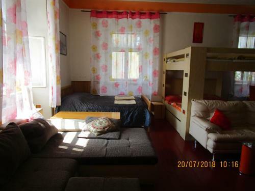 Hostal Fara Choustn�kovo Hradi?t?