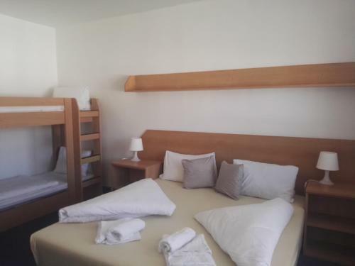 Hotel Jest?�b�