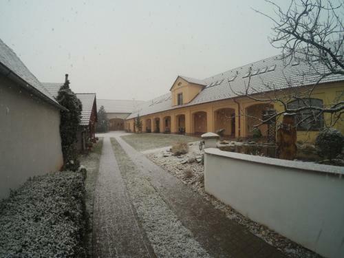 Hostal Penzion Bedn�??v Dv?r