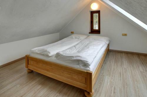 Apartamentos Zamecka Fortovna / Forester House