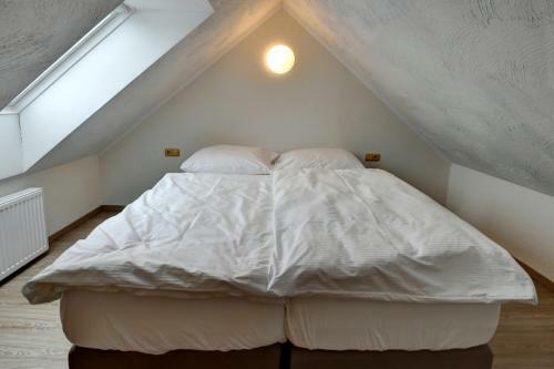 Apartamentos Zamecka Fortovna / Forester House