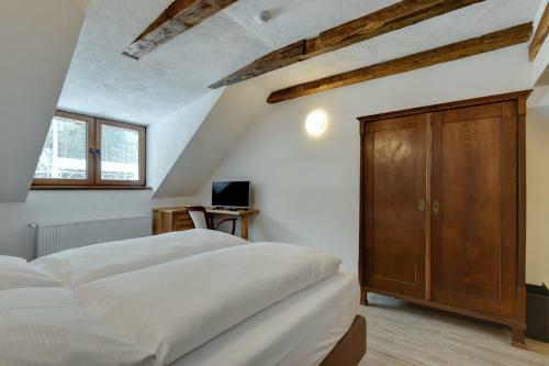 Apartamentos Zamecka Fortovna / Forester House