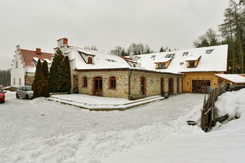Apartamentos Zamecka Fortovna / Forester House
