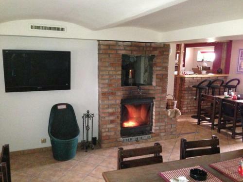 Hostal Pension U Dubu Jind?ichovice