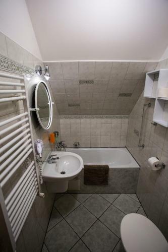 Hostal Penzion Pod ?er�kem