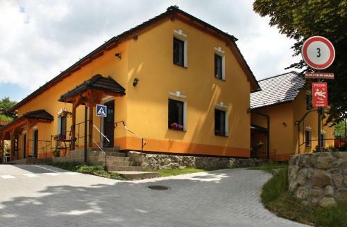 Hostal Penzion Pul?�nsk� Sk�ly