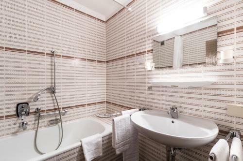 Landhotel Zum K�hlen Grund