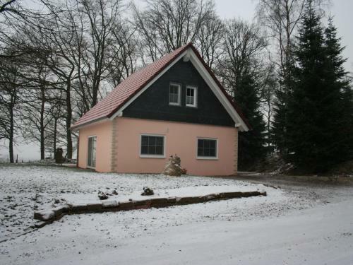 Holiday Home Bungalowpark Schnee-eifel