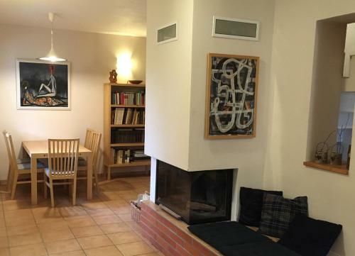 Hostal Chalet H?ebenka