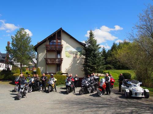 Hotel Berglandst�bel