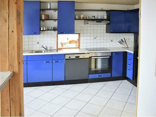 Modern Apartment In Hollstadt With Balcony